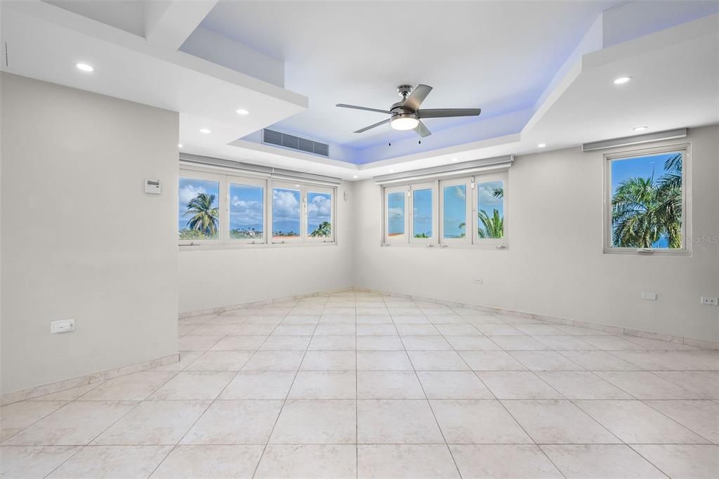 En Venta: $3,000,000 (5 camas, 5 baños, 5383 Pies cuadrados)