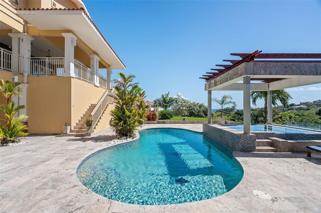 En Venta: $3,000,000 (5 camas, 5 baños, 5383 Pies cuadrados)
