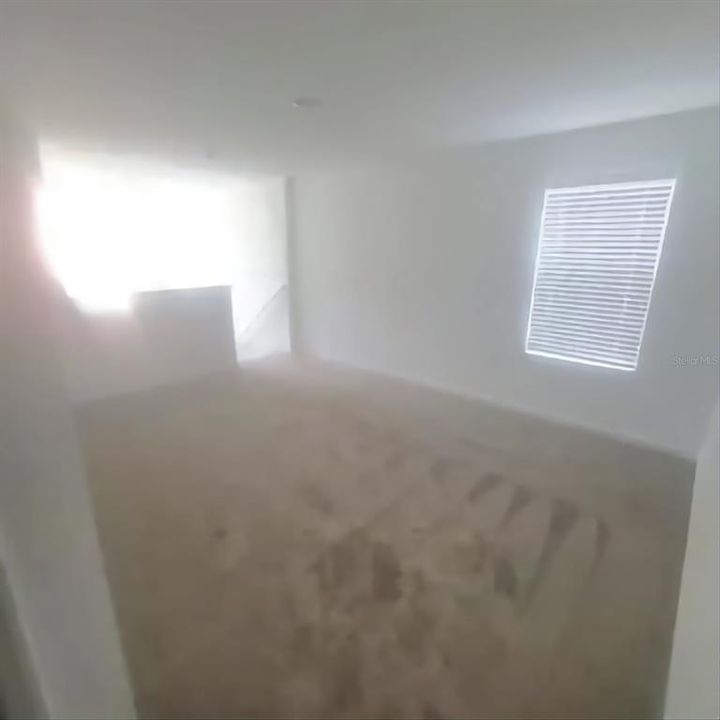 For Rent: $2,600 (5 beds, 2 baths, 2388 Square Feet)