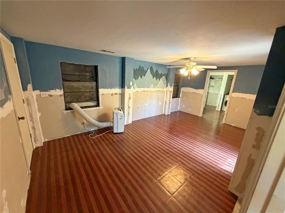 En Venta: $270,000 (3 camas, 2 baños, 2232 Pies cuadrados)