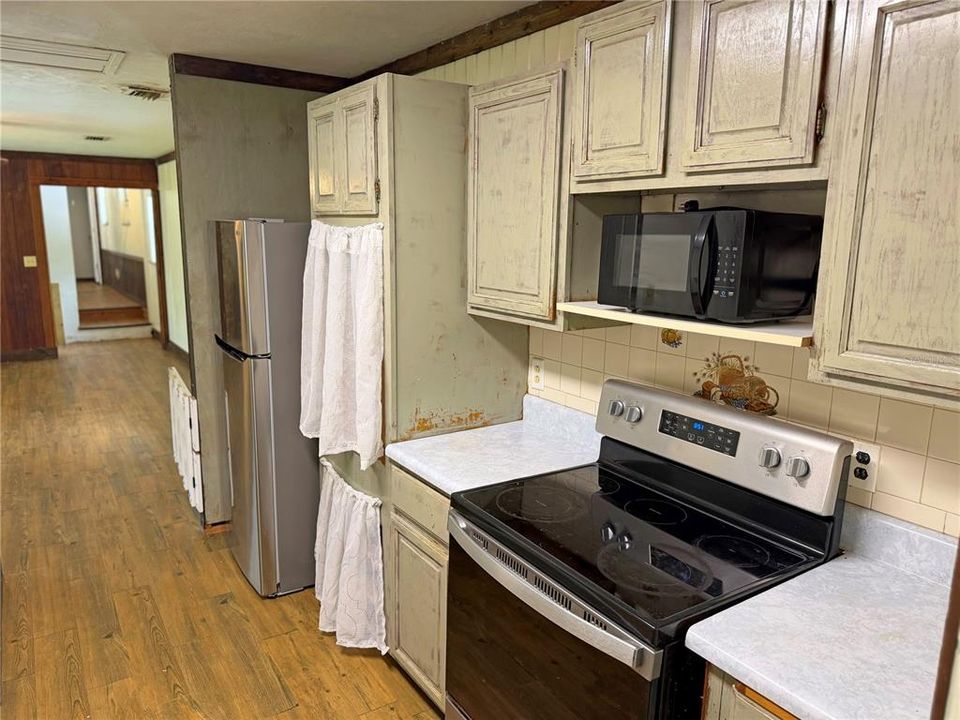 En Venta: $270,000 (3 camas, 2 baños, 2232 Pies cuadrados)