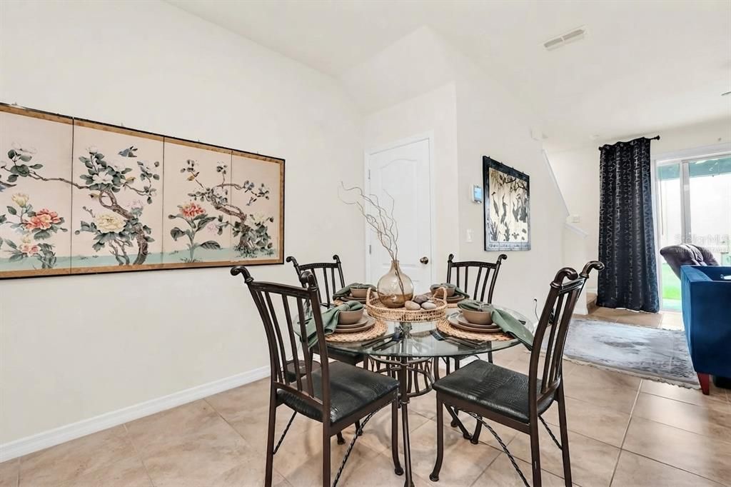 For Sale: $260,000 (3 beds, 2 baths, 1720 Square Feet)