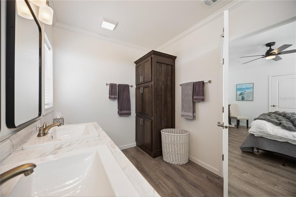 En Venta: $245,000 (2 camas, 2 baños, 1378 Pies cuadrados)