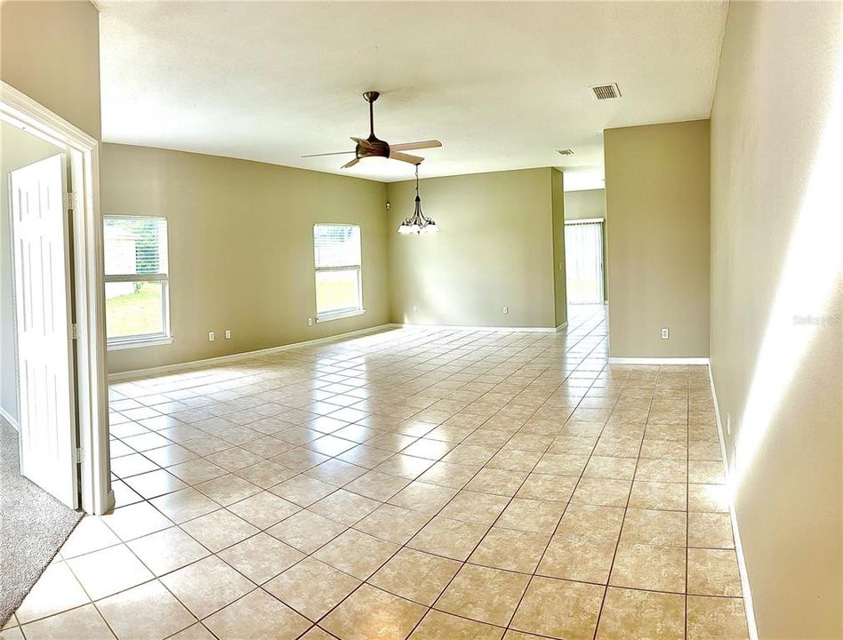 For Rent: $2,300 (3 beds, 2 baths, 1550 Square Feet)
