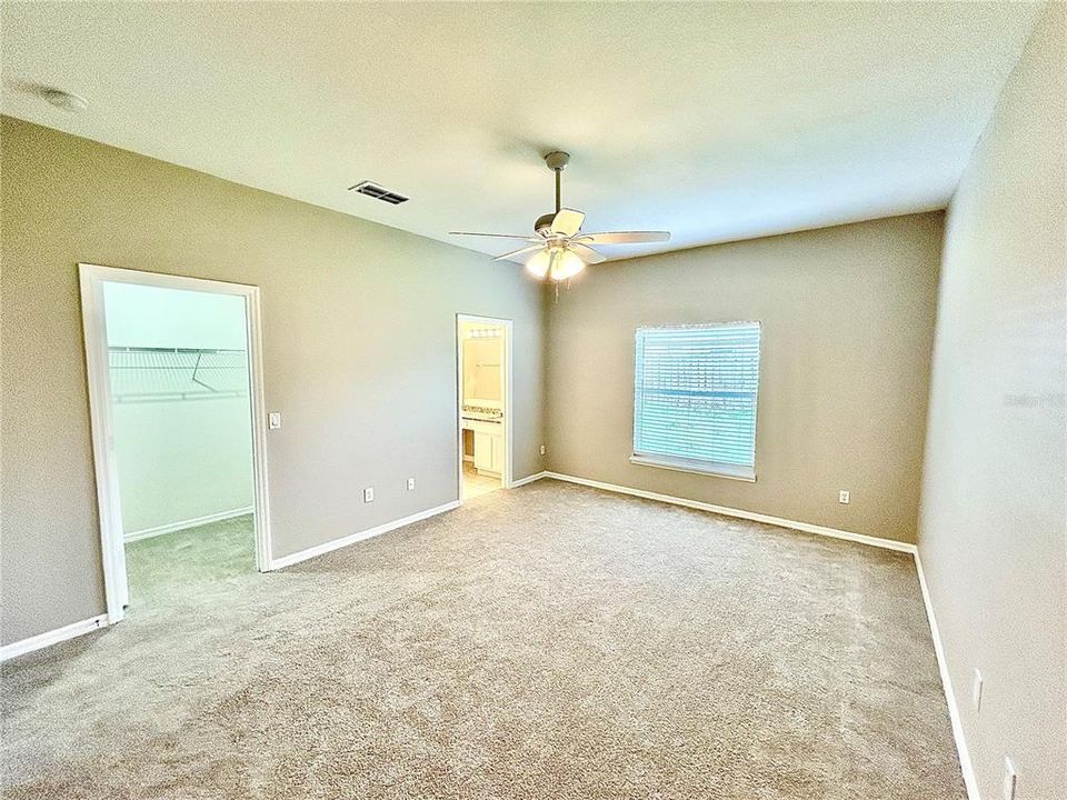 For Rent: $2,300 (3 beds, 2 baths, 1550 Square Feet)