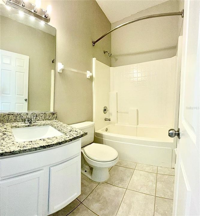 For Rent: $2,300 (3 beds, 2 baths, 1550 Square Feet)