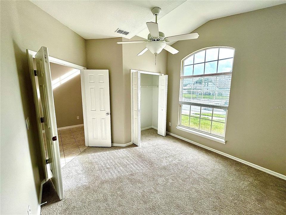 For Rent: $2,300 (3 beds, 2 baths, 1550 Square Feet)