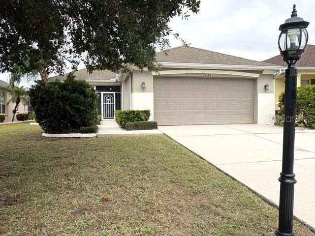 For Rent: $1,995 (3 beds, 2 baths, 1576 Square Feet)