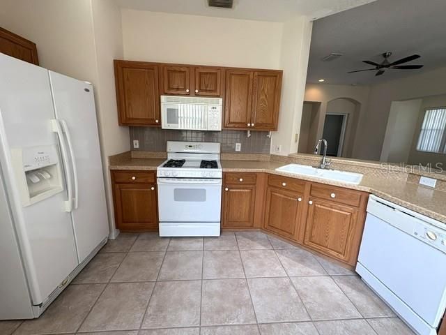 For Rent: $1,995 (3 beds, 2 baths, 1576 Square Feet)