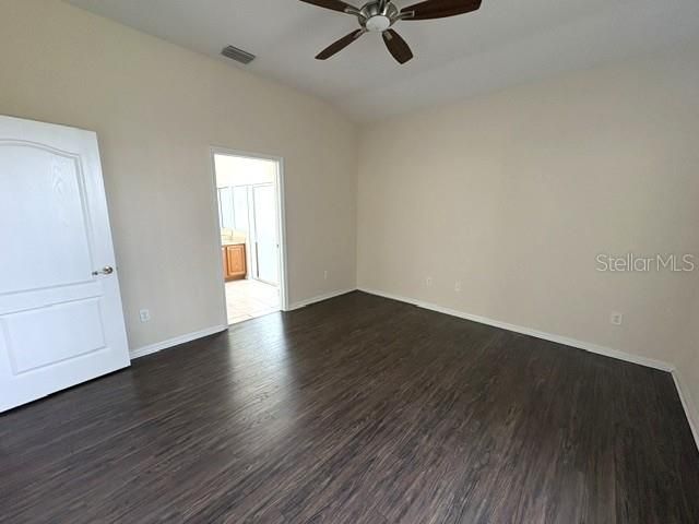 For Rent: $1,995 (3 beds, 2 baths, 1576 Square Feet)