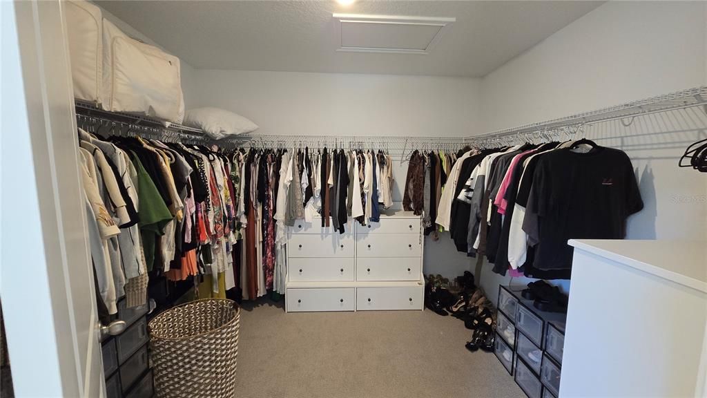 В аренду: $3,800 (5 спален, 4 ванн, 3542 Квадратных фут)