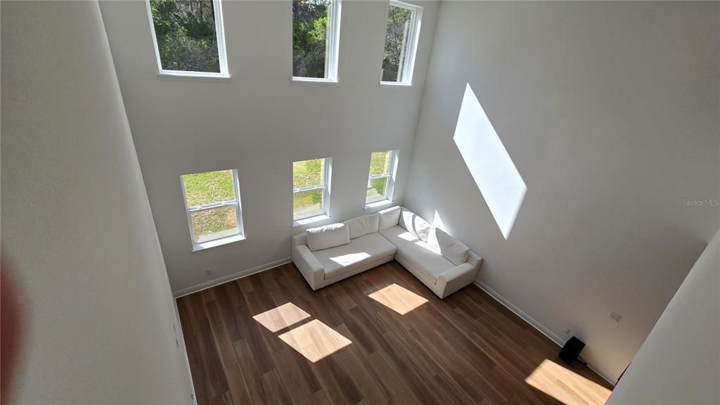 В аренду: $3,800 (5 спален, 4 ванн, 3542 Квадратных фут)