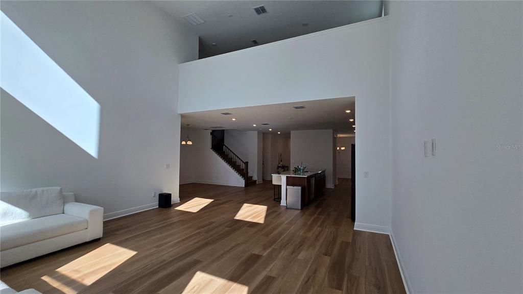 В аренду: $3,800 (5 спален, 4 ванн, 3542 Квадратных фут)