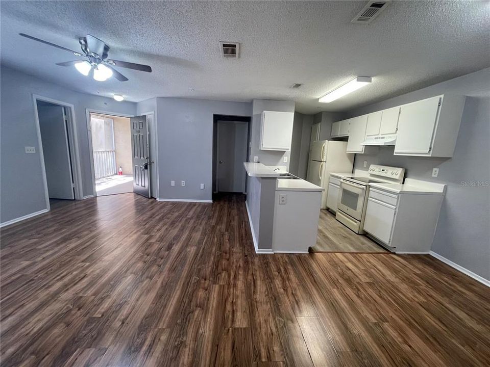 En Venta: $139,000 (2 camas, 2 baños, 1019 Pies cuadrados)