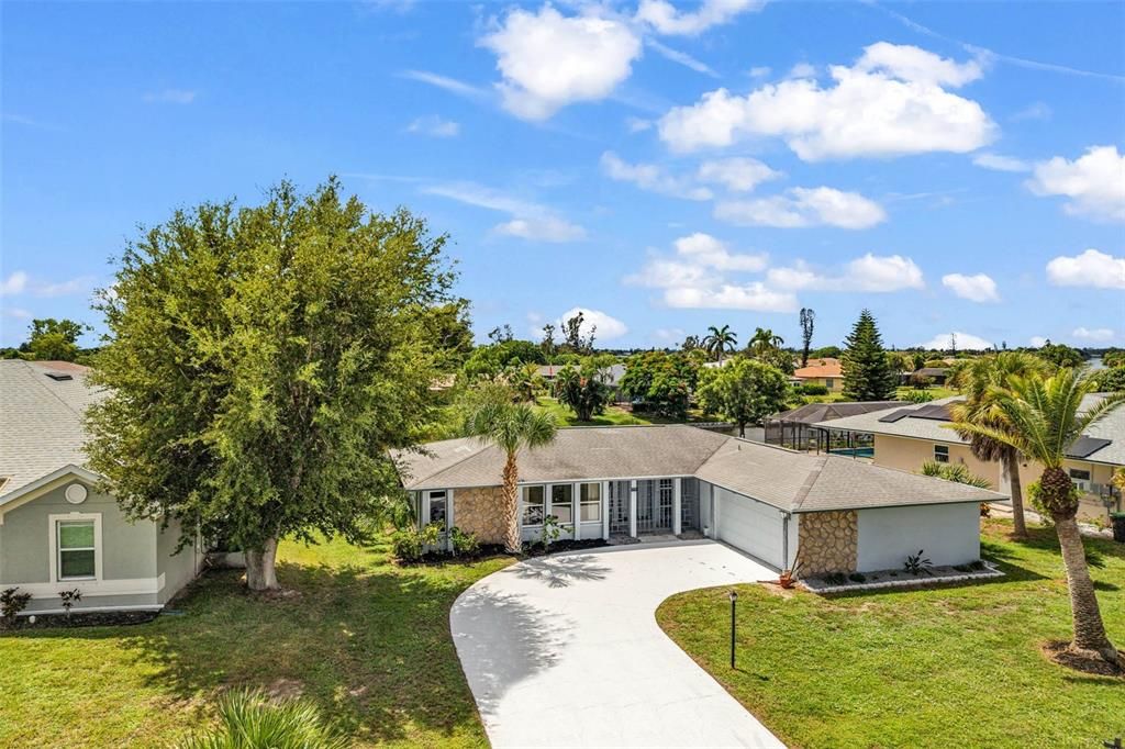 For Sale: $274,000 (3 beds, 2 baths, 1777 Square Feet)