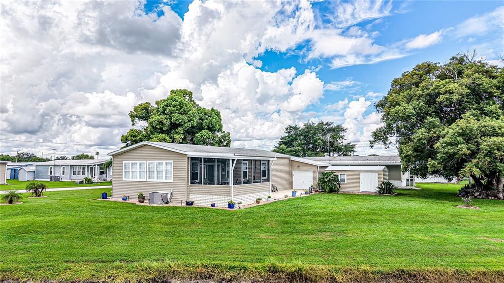 На продажу: $335,000 (3 спален, 2 ванн, 1539 Квадратных фут)