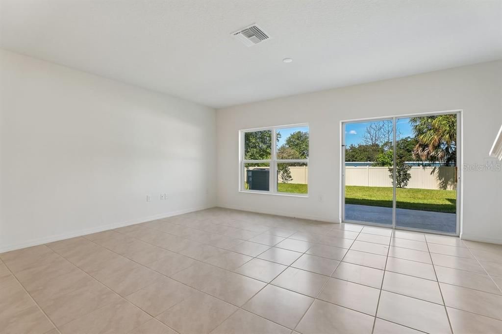 For Sale: $219,534 (3 beds, 2 baths, 1557 Square Feet)