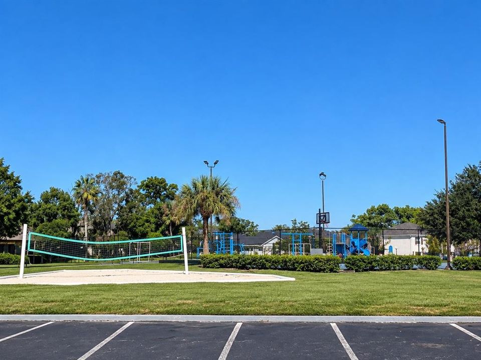 For Rent: $1,350 (1 beds, 1 baths, 644 Square Feet)