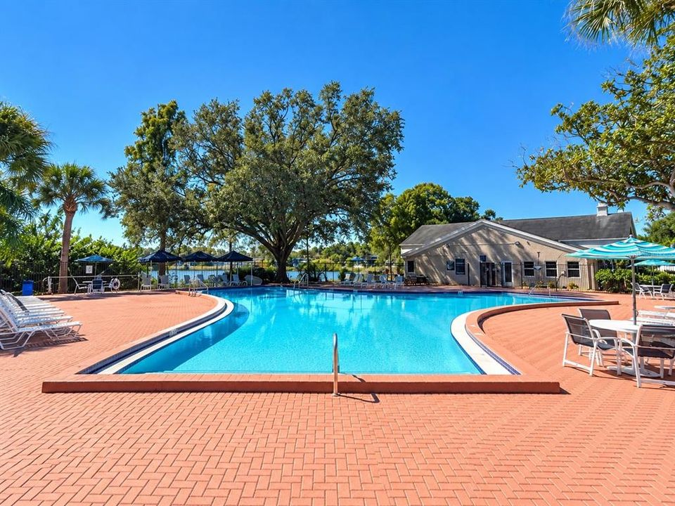 For Rent: $1,350 (1 beds, 1 baths, 644 Square Feet)