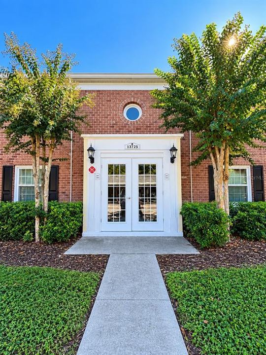 For Rent: $1,350 (1 beds, 1 baths, 644 Square Feet)