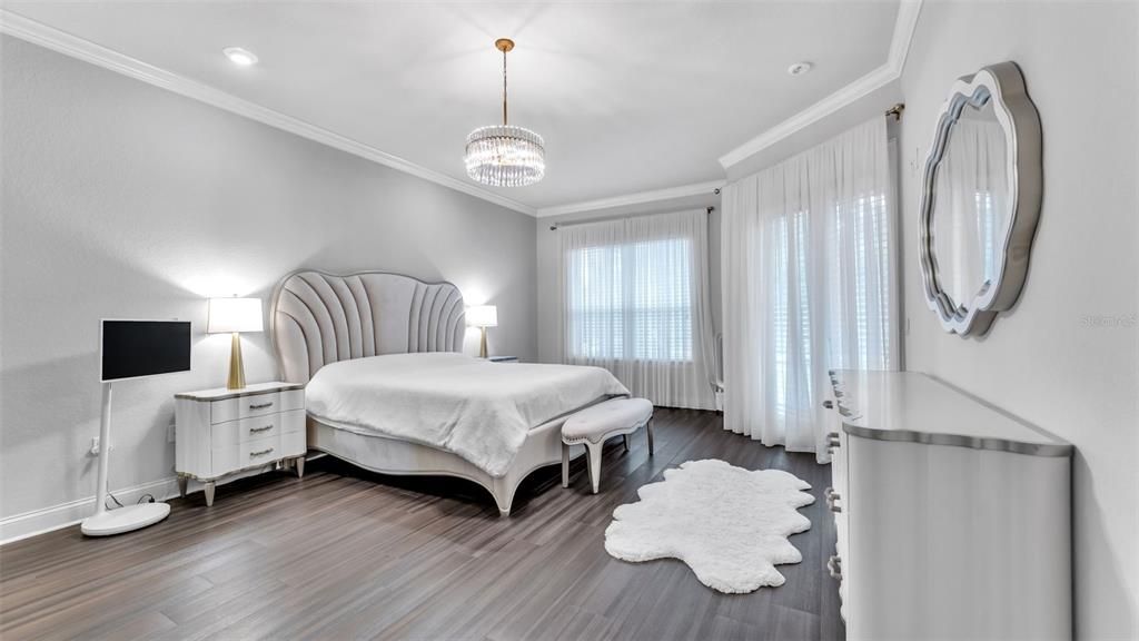 На продажу: $950,000 (5 спален, 3 ванн, 3627 Квадратных фут)