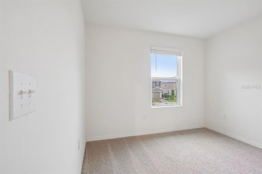 En Venta: $229,617 (3 camas, 2 baños, 1557 Pies cuadrados)