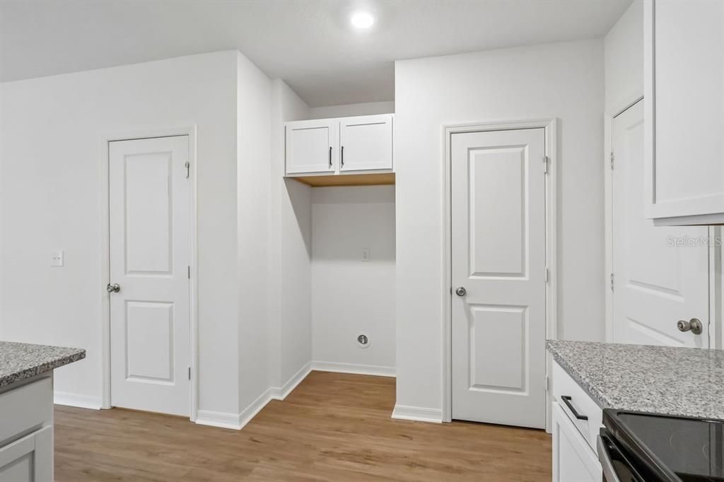 En Venta: $229,617 (3 camas, 2 baños, 1557 Pies cuadrados)