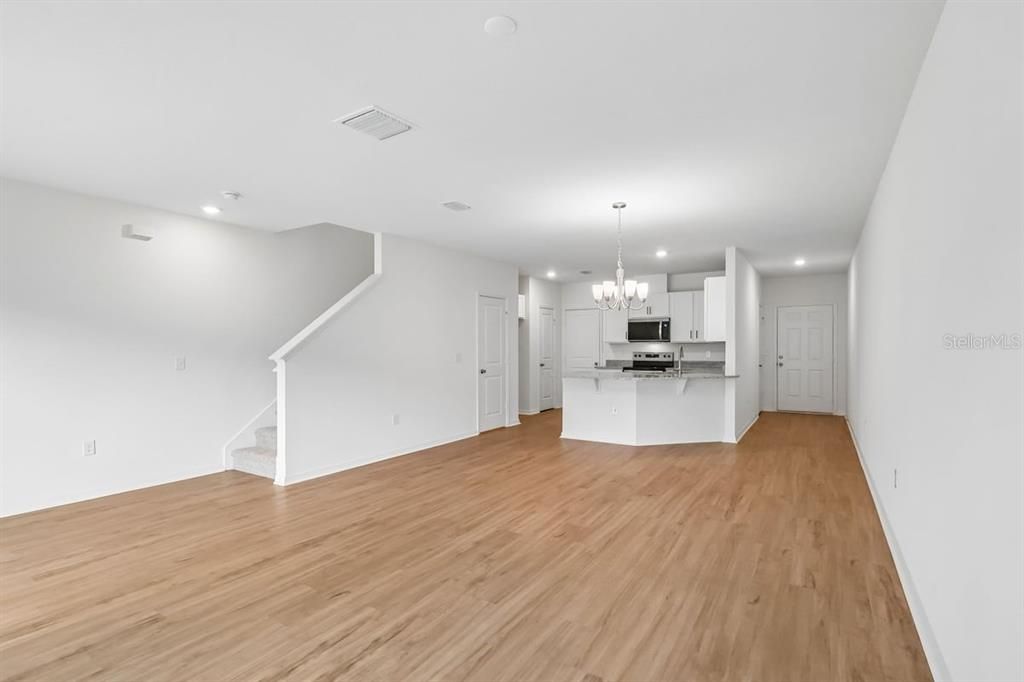 En Venta: $229,617 (3 camas, 2 baños, 1557 Pies cuadrados)