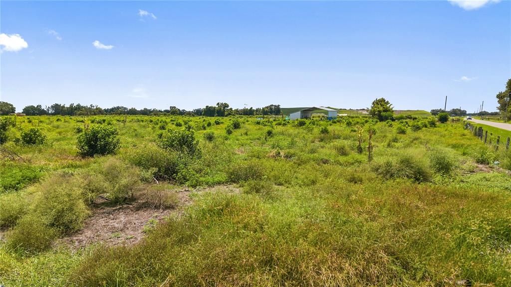 На продажу: $600,000 (4.34 acres)