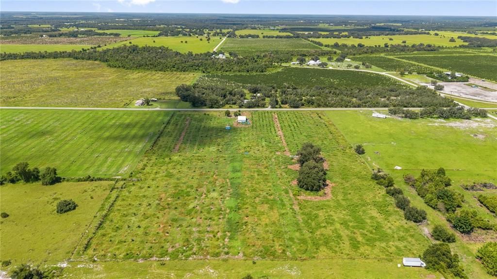 На продажу: $600,000 (4.34 acres)