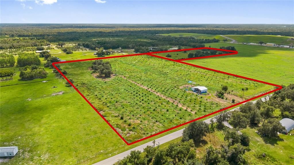 На продажу: $600,000 (4.34 acres)