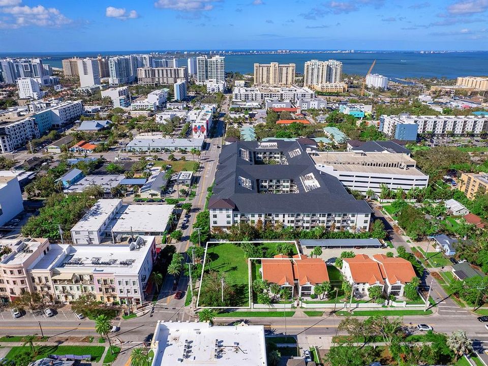 For Sale: $1,500,000 (0.15 acres)