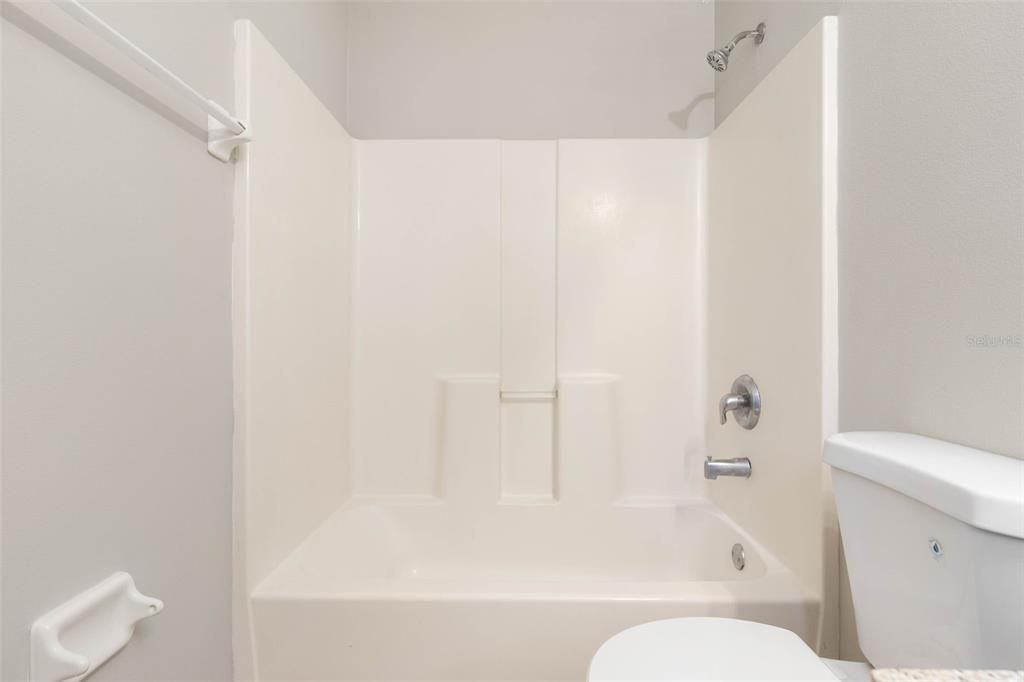 В аренду: $1,675 (3 спален, 2 ванн, 1300 Квадратных фут)