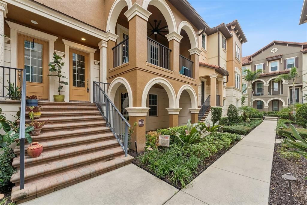 : $425,000 (4 camas, 3 baños, 2014 Pies cuadrados)