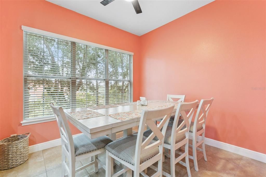 : $425,000 (4 camas, 3 baños, 2014 Pies cuadrados)