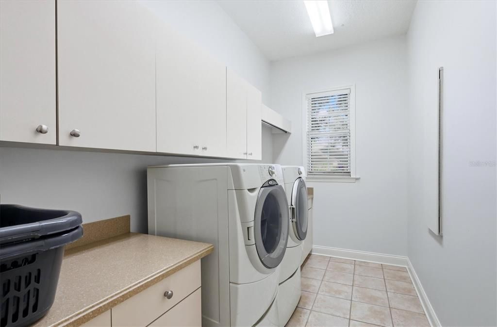 В аренду: $7,250 (4 спален, 3 ванн, 3221 Квадратных фут)