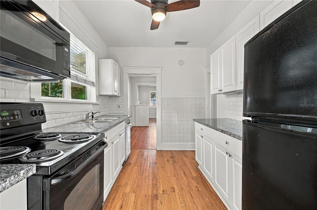 For Sale: $1,000,000 (5 beds, 4 baths, 2369 Square Feet)