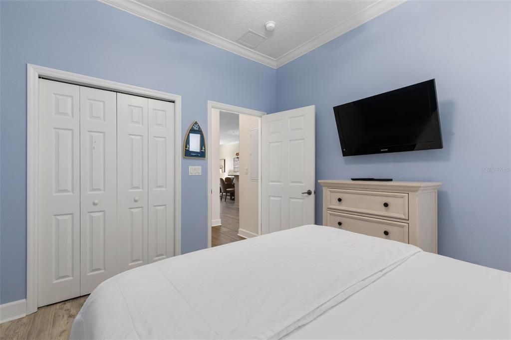 For Sale: $419,000 (3 beds, 2 baths, 1264 Square Feet)