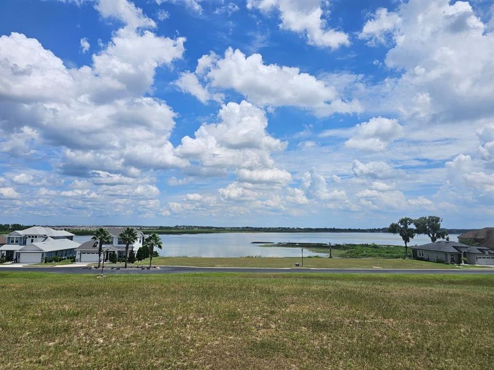 待售: $99,000 (0.29 acres)