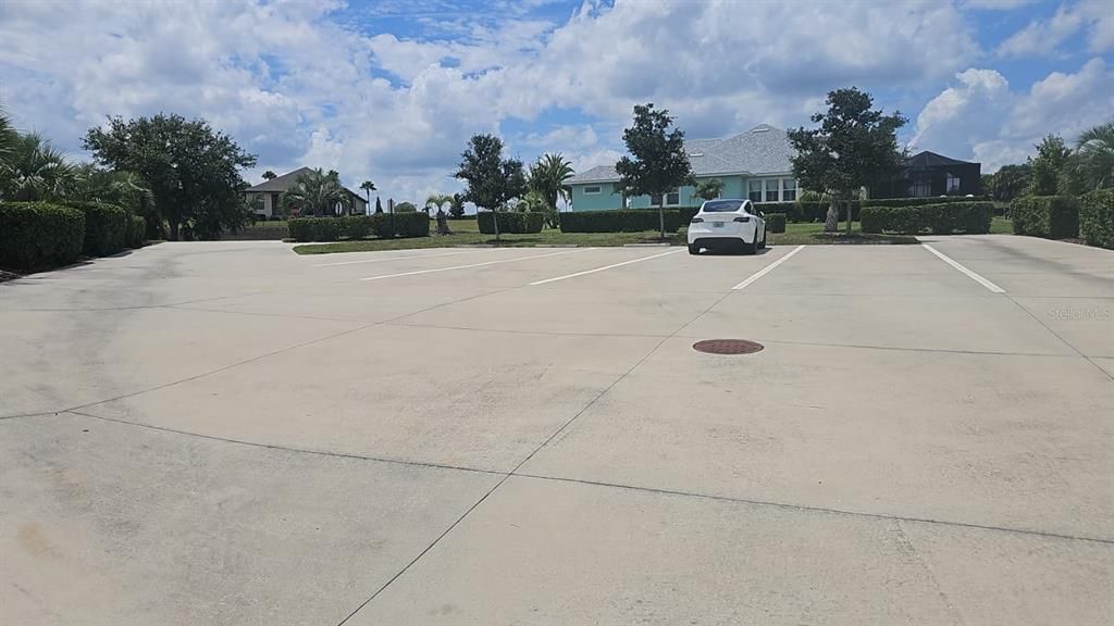 待售: $99,000 (0.29 acres)