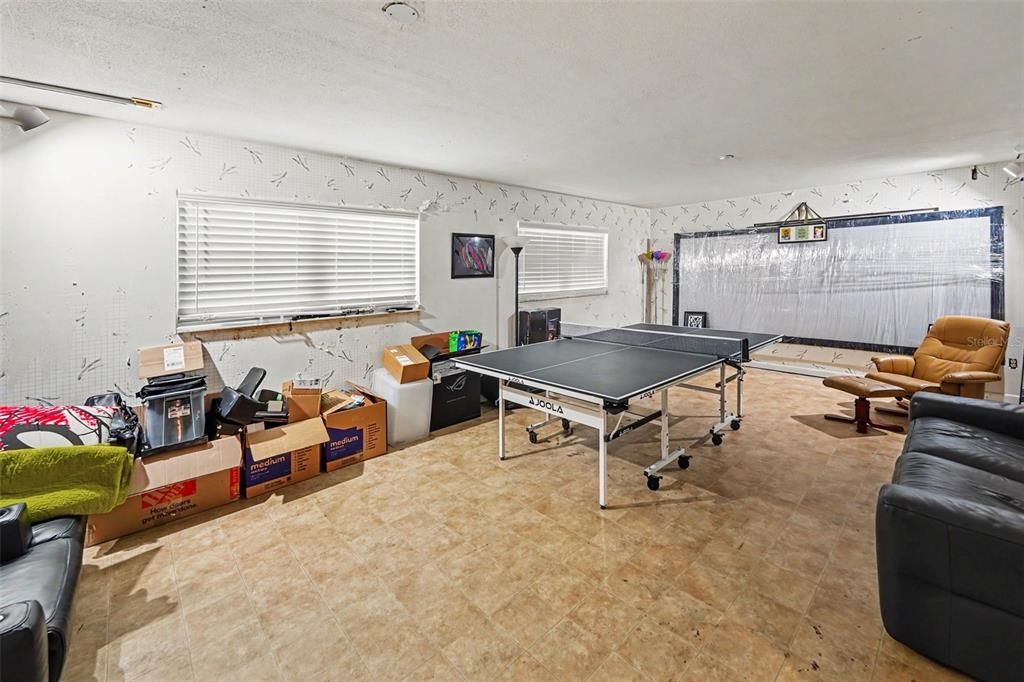 For Sale: $1,000,000 (4 beds, 3 baths, 4391 Square Feet)