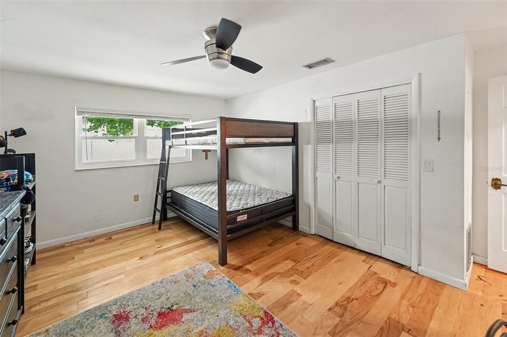 For Sale: $1,000,000 (4 beds, 3 baths, 4391 Square Feet)