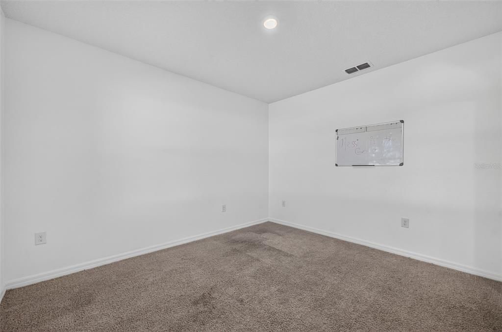 For Sale: $464,900 (5 beds, 3 baths, 2889 Square Feet)