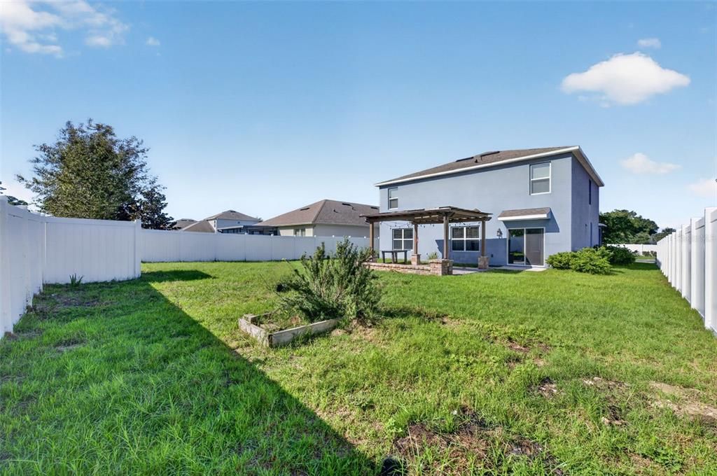 For Sale: $464,900 (5 beds, 3 baths, 2889 Square Feet)