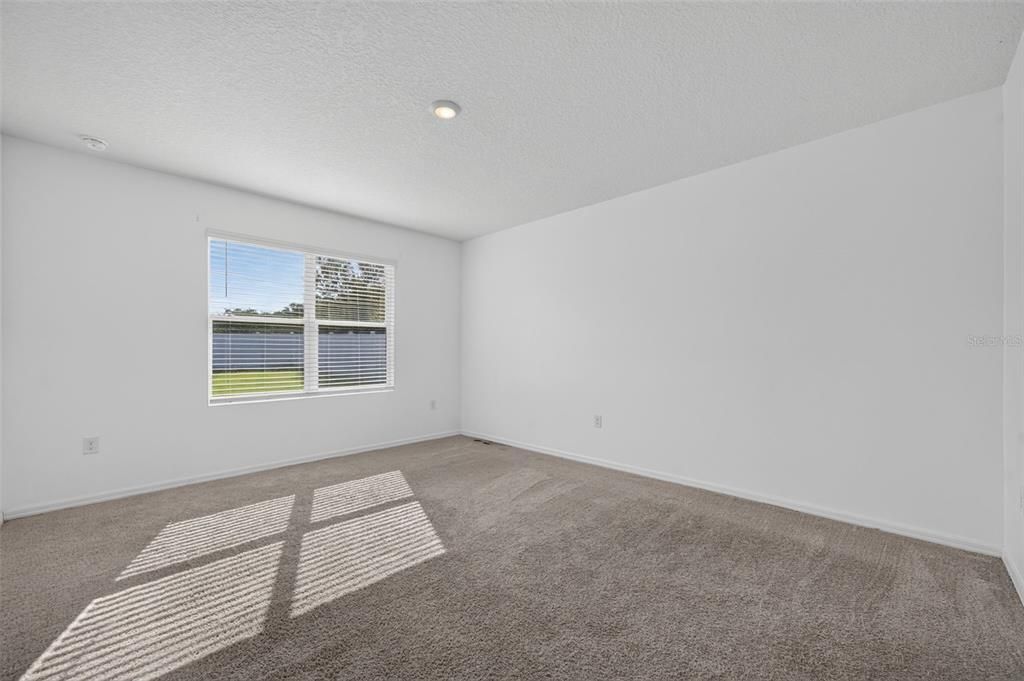 For Sale: $464,900 (5 beds, 3 baths, 2889 Square Feet)