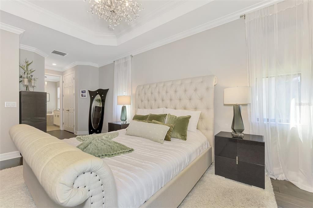 For Sale: $709,000 (2 beds, 2 baths, 1858 Square Feet)