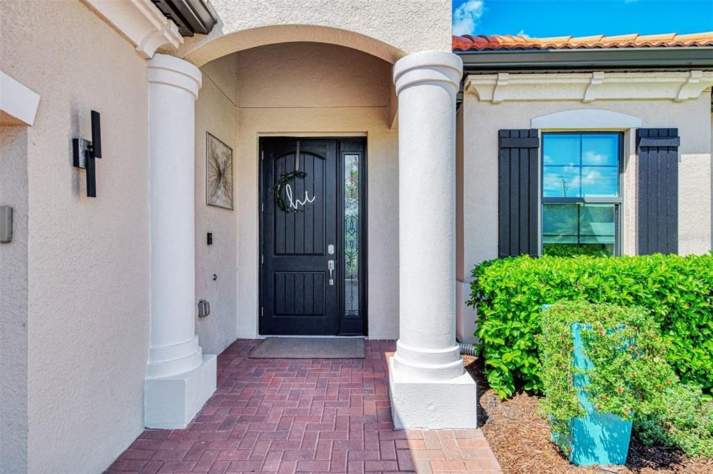 For Sale: $709,000 (2 beds, 2 baths, 1858 Square Feet)