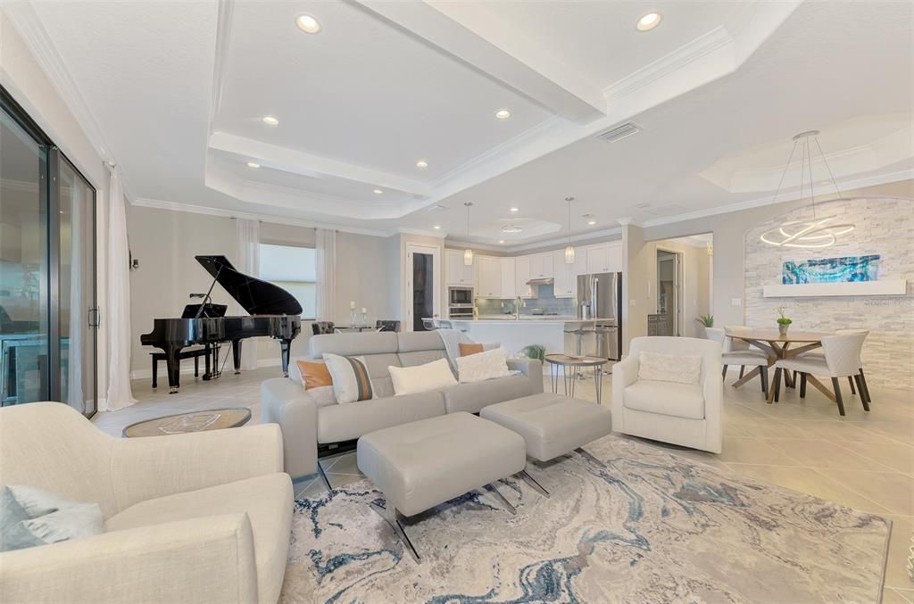 For Sale: $709,000 (2 beds, 2 baths, 1858 Square Feet)