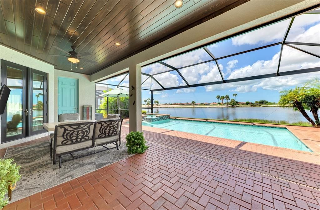 For Sale: $709,000 (2 beds, 2 baths, 1858 Square Feet)