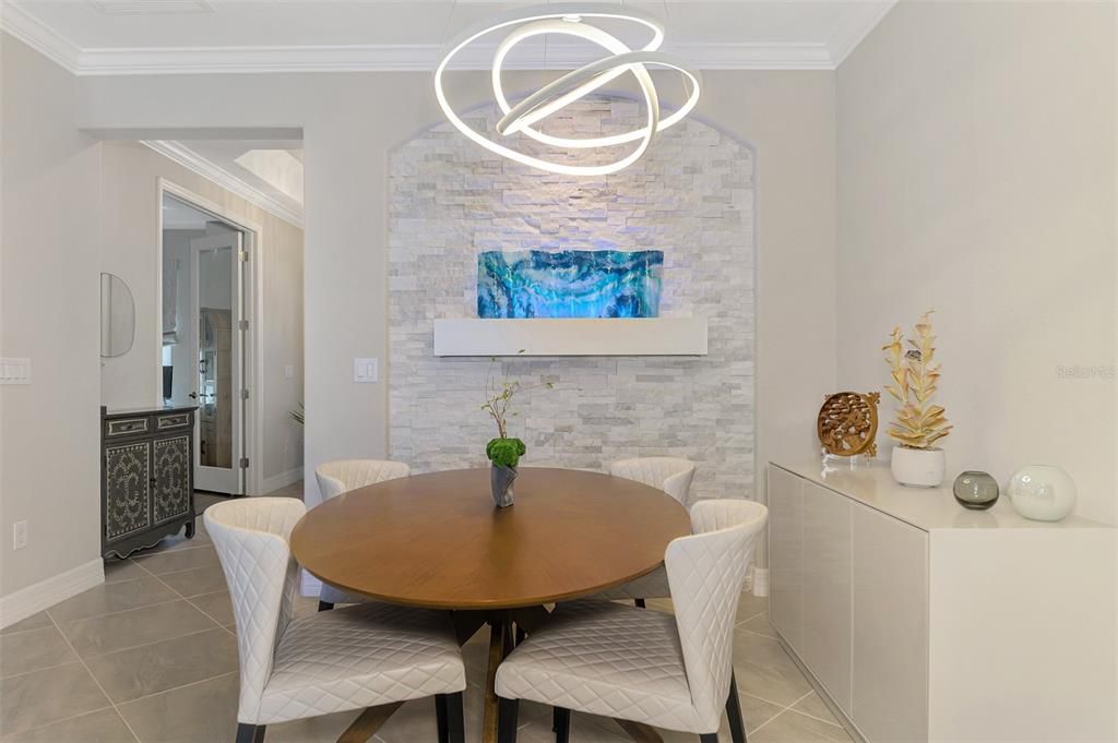 For Sale: $709,000 (2 beds, 2 baths, 1858 Square Feet)